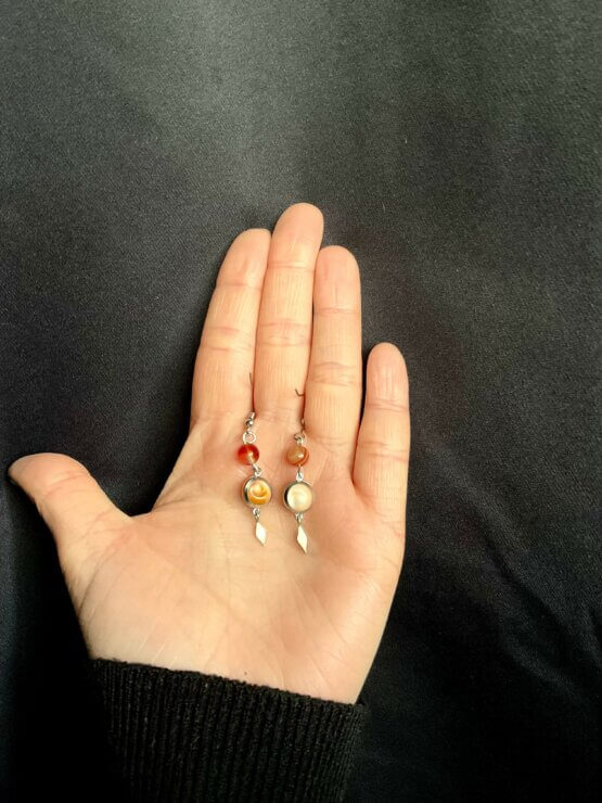 Boucles d'oreille véritable Œil de Sainte Lucie Corse et perles d'agates, porte-bonheur – Image 3